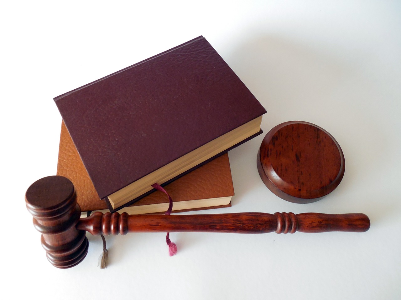5 Reasons You Need an Employment Lawyer