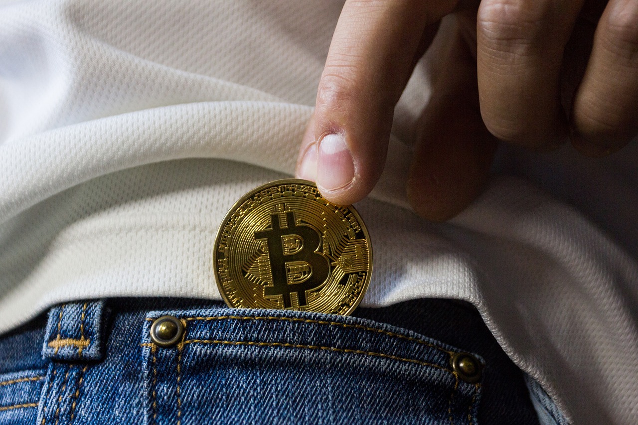 Bitcoin and the Rest: How to Pay With Cryptocurrency