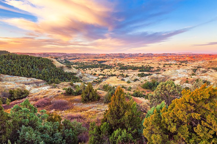 Best Tourist Places To See In South Dakota