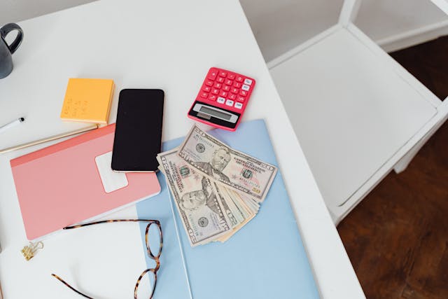 Post-Move Finance Habits That Build Stability